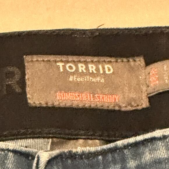 Torrid Bombshell High-Rise Skinny Jeans Plus Size 18R Denim Moto Rocker Grunge - Picture 8 of 14